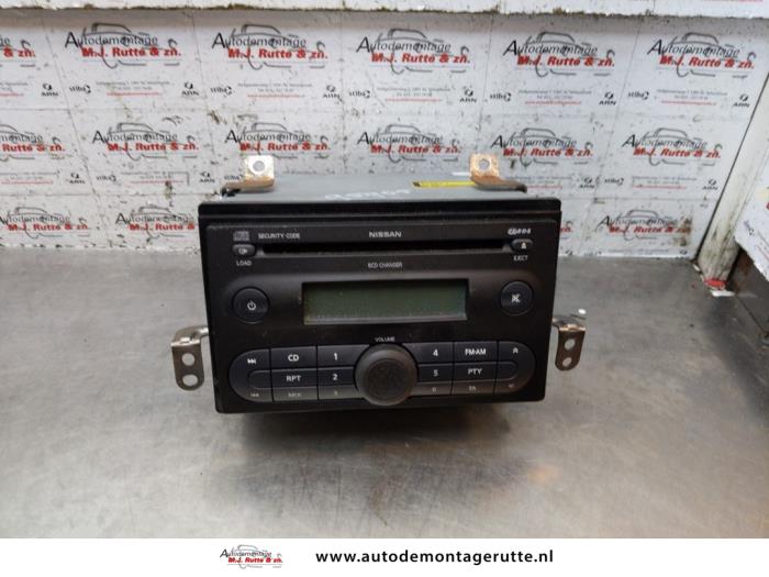 Radio from a Nissan Note (E11) 1.4 16V 2006