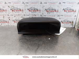 Used Clock Peugeot 307 CC (3B) 1.6 16V Price on request offered by Autodemontage M.J. Rutte B.V.