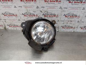 Used Fog light, front right Chevrolet Captiva (C100) 2.4 16V 4x2 Price on request offered by Autodemontage M.J. Rutte B.V.