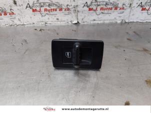 Used Electric window switch Volkswagen New Beetle (9C1/9G1) 2.0 Price on request offered by Autodemontage M.J. Rutte B.V.