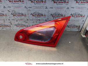 Used Tailgate reflector, right Mitsubishi Colt (Z2/Z3) 1.3 16V Price on request offered by Autodemontage M.J. Rutte B.V.