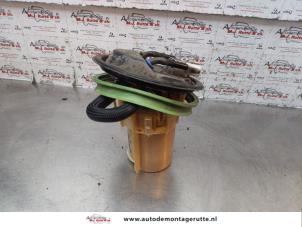 Used Electric fuel pump Opel Astra G (F08/48) 1.6 Price on request offered by Autodemontage M.J. Rutte B.V.