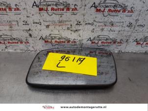 Used Mirror glass, left Volvo V70 (GW/LW/LZ) 2.0 T-5 Turbo 20V AWD Price on request offered by Autodemontage M.J. Rutte B.V.