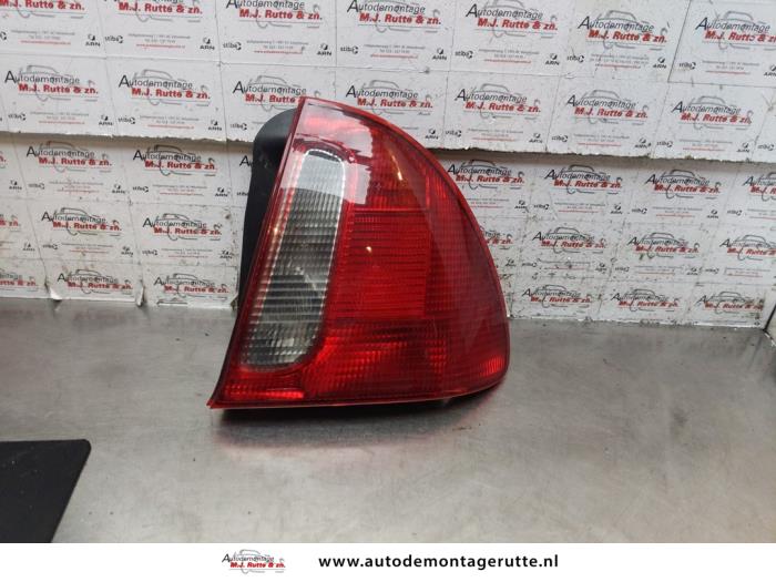 Taillight, right from a Rover 45 1.8 16V 2005