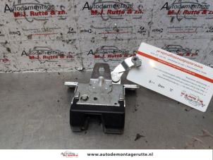 Used Tailgate lock mechanism Opel Corsa C (F08/68) 1.2 16V Twin Port Price on request offered by Autodemontage M.J. Rutte B.V.