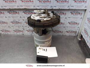 Używane Elektryczna pompa paliwa Peugeot 307 Break (3E) 2.0 16V Cena na żądanie oferowane przez Autodemontage M.J. Rutte B.V.