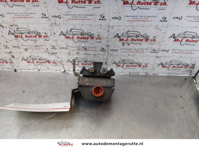 Usagé Bobine Mercedes E Combi (S124) 3.0 300 TE Prix sur demande proposé par Autodemontage M.J. Rutte B.V.