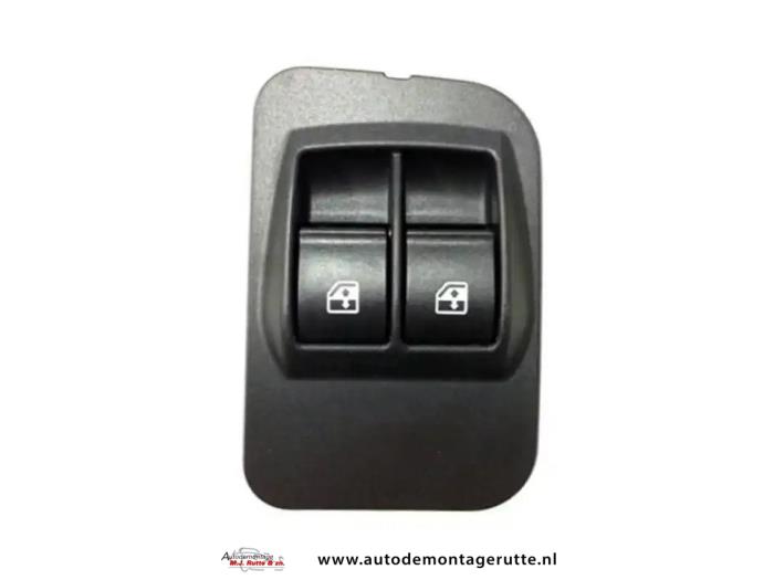 Nuevos Interruptor combinado de ventanillas Citroen Nemo Precio € 35,01 IVA incluido ofrecido por Autodemontage M.J. Rutte B.V.