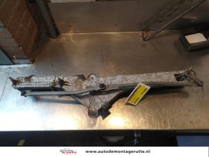 Used Wiper motor + mechanism Mercedes S (W220) 3.2 S-320 CDI 24V Price on request offered by Autodemontage M.J. Rutte B.V.