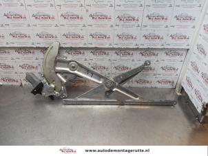 Used Window mechanism 4-door, front left Opel Agila (B) 1.0 12V Price on request offered by Autodemontage M.J. Rutte B.V.