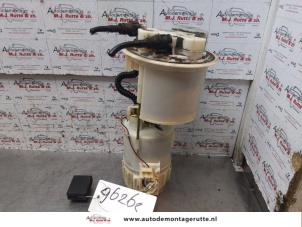 Used Electric fuel pump Peugeot 107 1.0 12V Price on request offered by Autodemontage M.J. Rutte B.V.