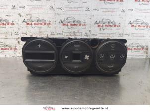 Usados Panel de control de calefacción Opel Vectra B Caravan (31) 2.0 16V Precio de solicitud ofrecido por Autodemontage M.J. Rutte B.V.