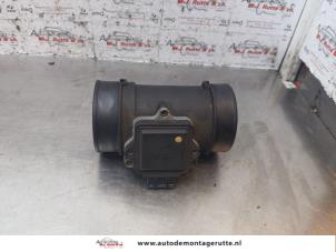 Used Airflow meter Opel Vectra B Caravan (31) 2.0 16V Price on request offered by Autodemontage M.J. Rutte B.V.
