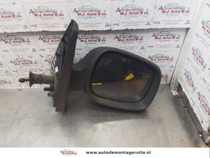 Used Wing mirror, right Renault Kangoo Express (FC) 1.5 dCi 65 Price on request offered by Autodemontage M.J. Rutte B.V.