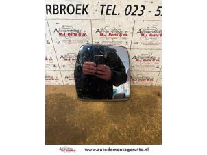 Used Mirror glass, left Peugeot Expert (222/224) 2.0 HDi 90 Price on request offered by Autodemontage M.J. Rutte B.V.