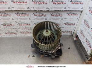 Used Heating and ventilation fan motor Fiat Scudo (220Z) 1.9 D Price on request offered by Autodemontage M.J. Rutte B.V.