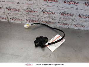 Used Tailgate lock stop Renault Clio II (BB/CB) 1.2 16V Price on request offered by Autodemontage M.J. Rutte B.V.