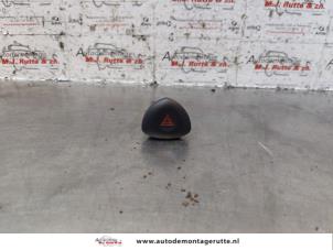 Used Panic lighting switch Renault Clio II (BB/CB) 1.2 16V Price on request offered by Autodemontage M.J. Rutte B.V.