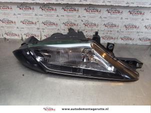 Used Headlight, right Lancia Ypsilon (840) 1.2 LS,LX 16V Price on request offered by Autodemontage M.J. Rutte B.V.