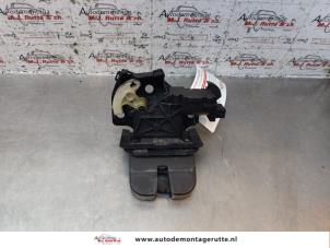 Used Tailgate lock mechanism Audi A6 Avant (C6) 3.0 TDI V6 24V Quattro Price on request offered by Autodemontage M.J. Rutte B.V.
