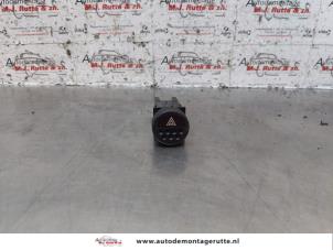 Used Panic lighting switch Peugeot 205 II (20A/C) 1.1 XE,GE,XL,GL,XR,GR Price on request offered by Autodemontage M.J. Rutte B.V.