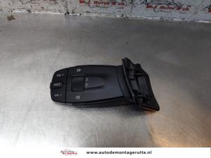 Używane Kierownica multifunkcyjna Seat Ibiza IV SC (6J1) 1.4 16V Cena na żądanie oferowane przez Autodemontage M.J. Rutte B.V.