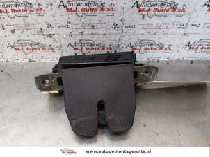 Gebrauchte Schließmechanik Heckklappe Opel Zafira (M75) 1.9 CDTI 16V Preis auf Anfrage angeboten von Autodemontage M.J. Rutte B.V.