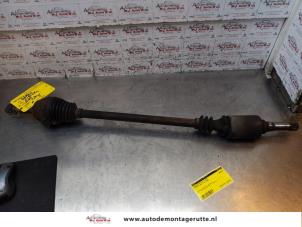 Used Front drive shaft, right Citroen Saxo 1.0i X Price on request offered by Autodemontage M.J. Rutte B.V.