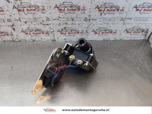 Used Ignition coil Volvo V70 (GW/LW/LZ) 2.4 XC LPT 4x4 20V Price on request offered by Autodemontage M.J. Rutte B.V.