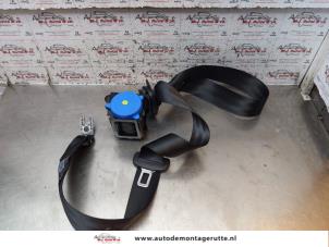 Used Rear seatbelt tensioner, right Volkswagen Up! (121) 1.0 12V 60 Price € 35,00 Margin scheme offered by Autodemontage M.J. Rutte B.V.