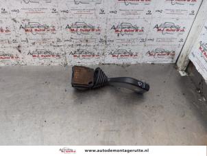 Usados Interruptor de limpiaparabrisas Opel Corsa C (F08/68) 1.4 16V Precio de solicitud ofrecido por Autodemontage M.J. Rutte B.V.