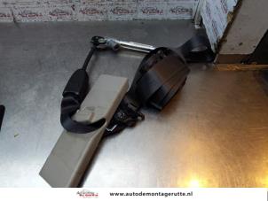 Used Front seatbelt, left Chevrolet Aveo (300) 1.3 D 16V Price on request offered by Autodemontage M.J. Rutte B.V.