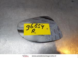 Usagé Glace rétroviseur droit Volkswagen Golf V (1K1) 1.4 FSI 16V Prix sur demande proposé par Autodemontage M.J. Rutte B.V.