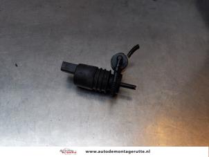 Used Windscreen washer pump Volkswagen Golf IV (1J1) 1.6 Price on request offered by Autodemontage M.J. Rutte B.V.
