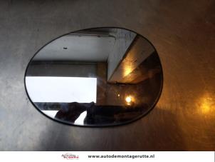 Used Mirror glass, left Citroen C1 1.0 12V Price on request offered by Autodemontage M.J. Rutte B.V.