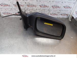 Usados Retrovisor externo derecha Opel Astra G (F08/48) 1.6 16V Precio de solicitud ofrecido por Autodemontage M.J. Rutte B.V.