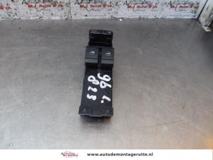 Used Multi-functional window switch Skoda Fabia (6Y5) 1.4i Price on request offered by Autodemontage M.J. Rutte B.V.