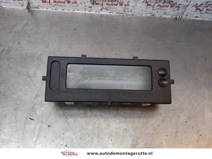 Begagnade Innerdisplay Renault Kangoo Express (FW) 1.5 dCi 75 Pris på förfrågan erbjuds av Autodemontage M.J. Rutte B.V.