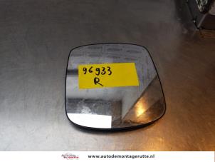 Gebrauchte Spiegelglas rechts Renault Kangoo Express (FW) 1.5 dCi 75 Preis auf Anfrage angeboten von Autodemontage M.J. Rutte B.V.