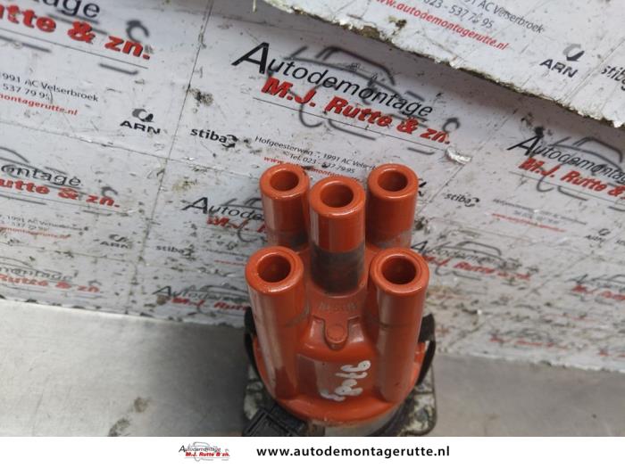 1 235 522 437 BOSCH GB948 Stroomverdelerkap GB948 prijs en ervaring