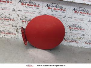 Używane Pokrywa wlewu paliwa Seat Alhambra (7V8/9) 2.0 Cena na żądanie oferowane przez Autodemontage M.J. Rutte B.V.