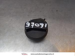 Used Fuel cap Seat Alhambra (7V8/9) 2.0 Price on request offered by Autodemontage M.J. Rutte B.V.