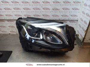 Used Headlight, right Mercedes GLC (X253) 2.0 200 16V 4-Matic Price € 968,00 Inclusive VAT offered by Autodemontage M.J. Rutte B.V.