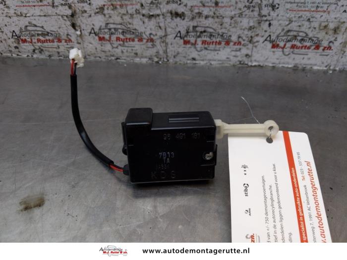 Używane Modul centralnego zamka Chevrolet Captiva (C100) 2.4 16V 4x2 Cena na żądanie oferowane przez Autodemontage M.J. Rutte B.V.