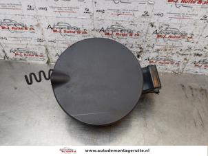 Used Tank cap cover Smart Fortwo Cabrio (451.4) 1.0 12V 52kW Price on request offered by Autodemontage M.J. Rutte B.V.