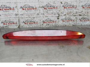 Used Third brake light Smart Fortwo Cabrio (451.4) 1.0 12V 52kW Price on request offered by Autodemontage M.J. Rutte B.V.