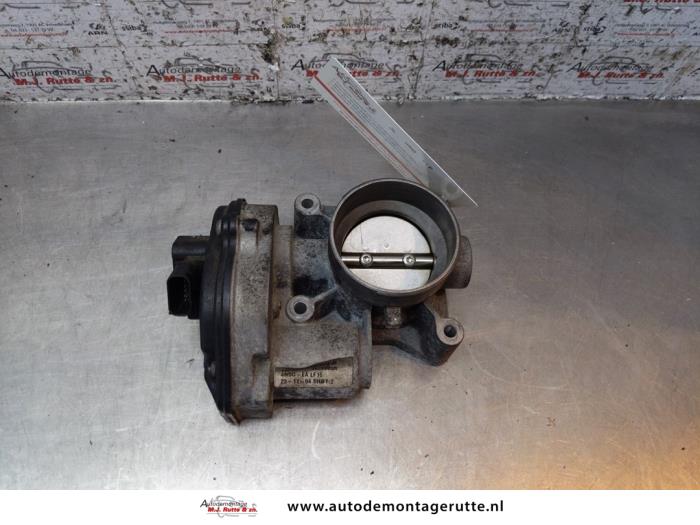 Gebrauchte Drosselklappengehäuse Ford Focus C-Max 1.8 16V Preis auf Anfrage angeboten von Autodemontage M.J. Rutte B.V.