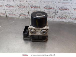 Usagé Pompe ABS Opel Astra J Sports Tourer (PD8/PE8/PF8) 1.4 16V ecoFLEX Prix sur demande proposé par Autodemontage M.J. Rutte B.V.