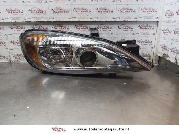 Nowe Reflektor prawy Nissan Primera (P11) 1.6 16V Cena na żądanie oferowane przez Autodemontage M.J. Rutte B.V.