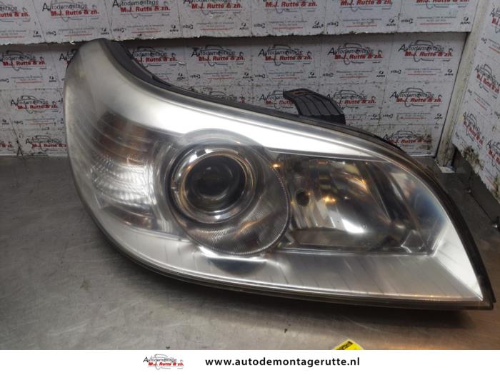Używane Reflektor prawy Chevrolet Epica 2.5 24V Cena na żądanie oferowane przez Autodemontage M.J. Rutte B.V.